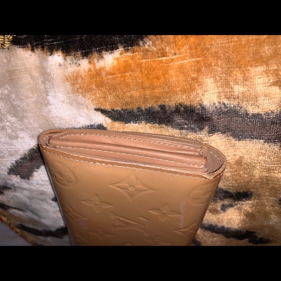 AUTHENTICATED Louis Vuitton long wallet - Picture 5 of 16